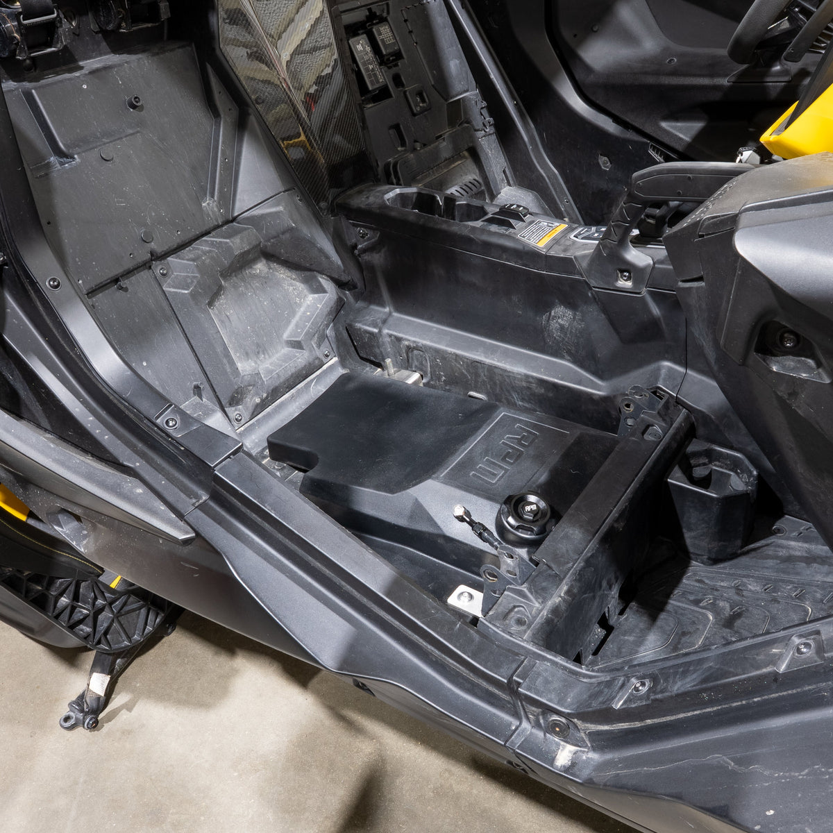 RPM Can-Am Maverick R 9 Gallon Auxiliary Fuel Tank Kit — view 14