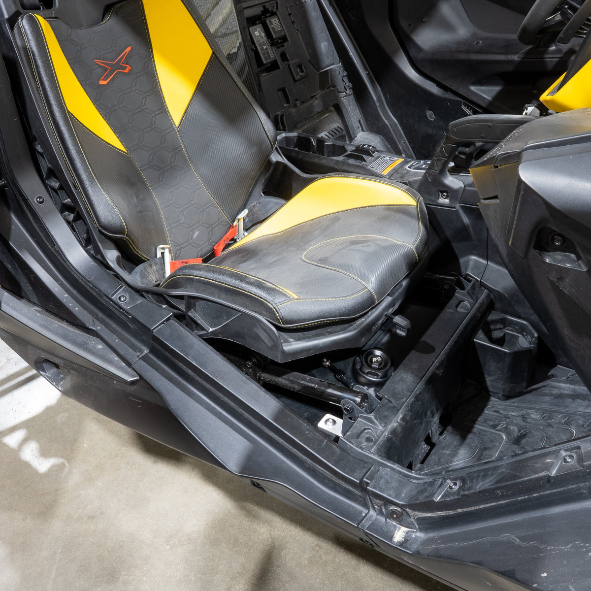 RPM Can-Am Maverick R 9 Gallon Auxiliary Fuel Tank Kit — view 15