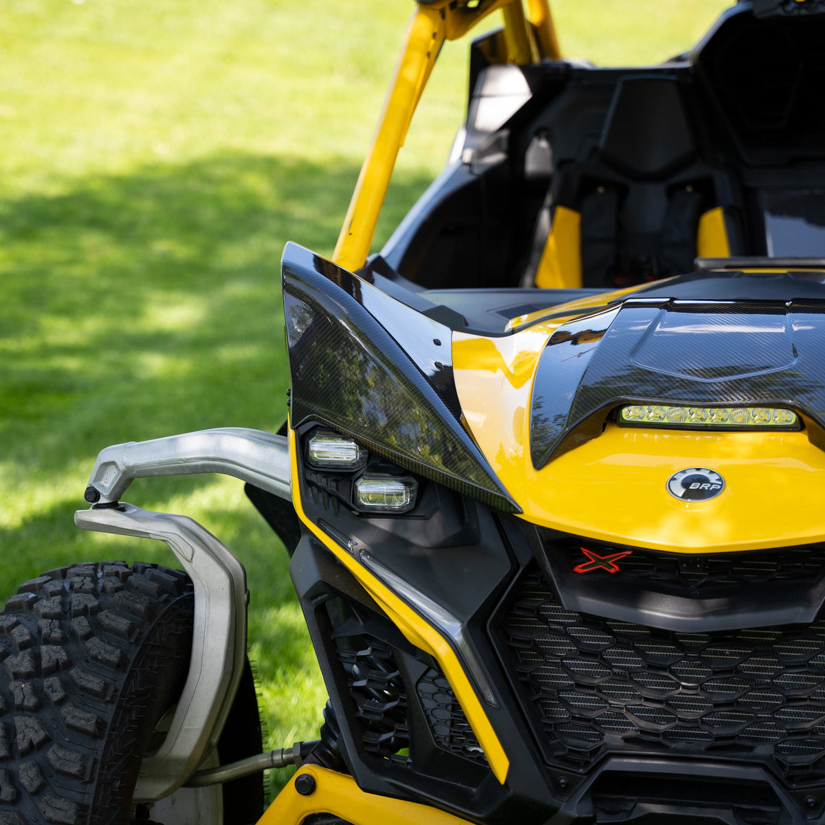 RPM Can-Am Maverick R Carbon Fiber Front Fenders — view 5
