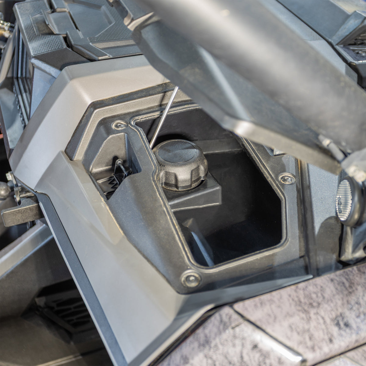 RPM Polaris RZR Pro-series auxiliary dash fuel tank kit — view 9
