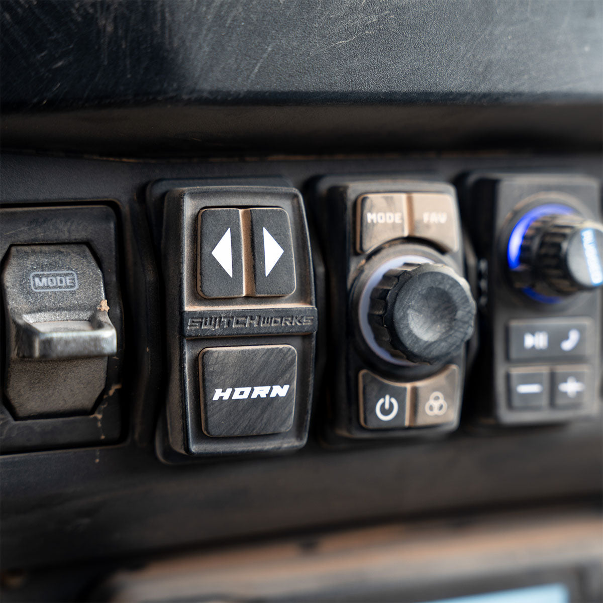 2025-2026 Polaris® RZR Pro Series Snap-In Rocker-Switch Carling Adapter - 6pk - product image 3