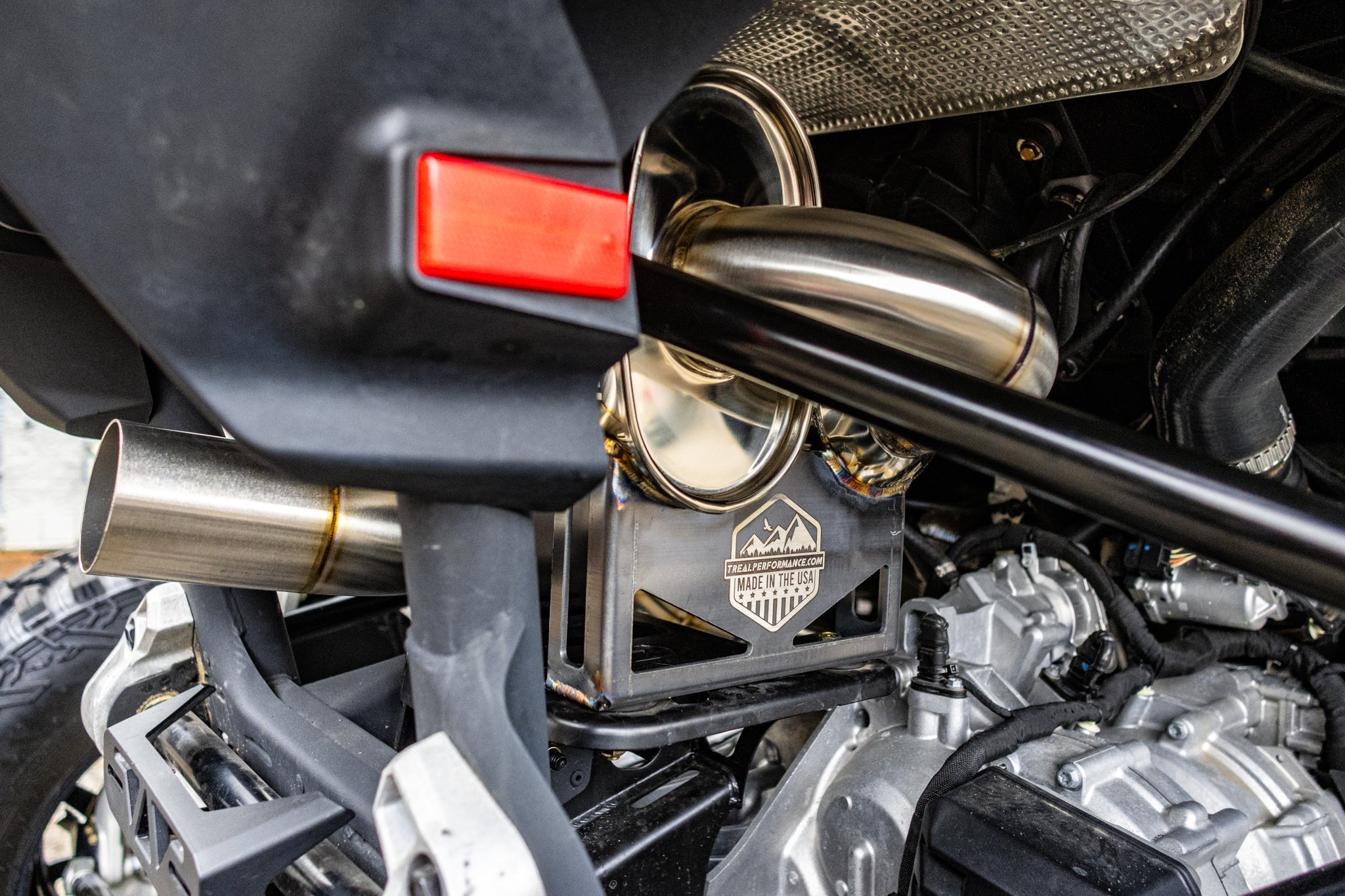 Treal Performance 2024-2025 Can-Am Maverick R "The Patriot" Exhaust System - product view 22