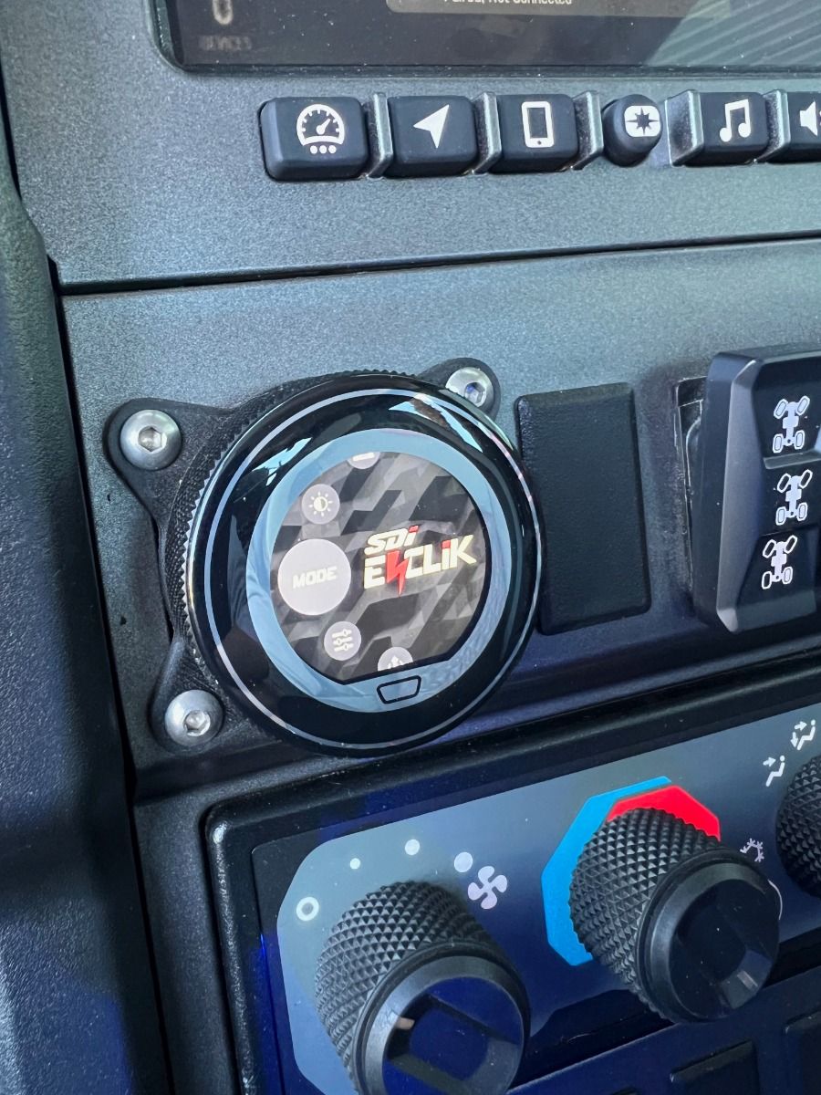 E-CLIK Active Pro for Can-Am Defender HD10